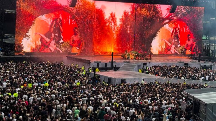 Kendrick Lamar & SZA – Grand National Tour Night 1 at Tottenham Hotspur Stadium