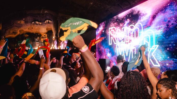 Rum n Wuk: We Outside. We Pretty in Pink!